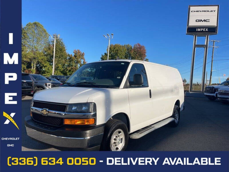 2023 Chevrolet Express Cargo Work Van's photo