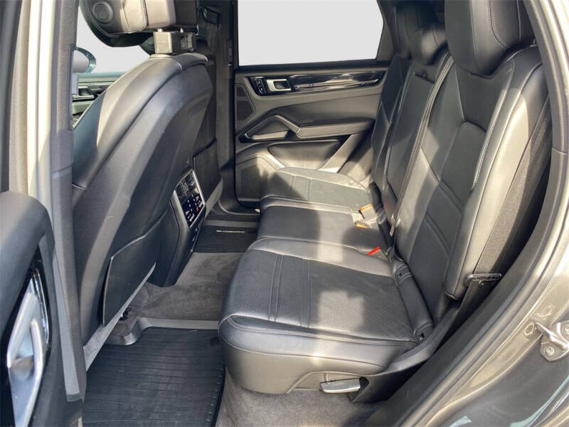 2019 Porsche Cayenne S