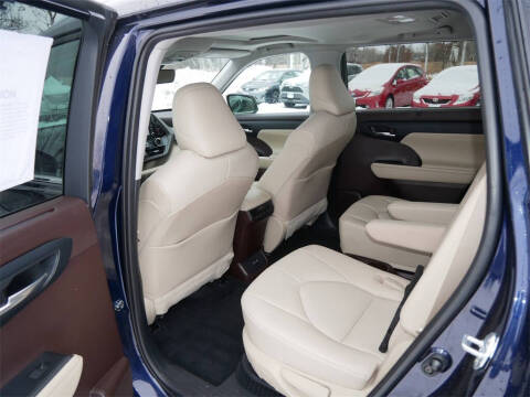 2021 Toyota Highlander Hybrid XLE