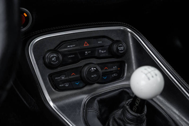 2015 Dodge Challenger SRT 392