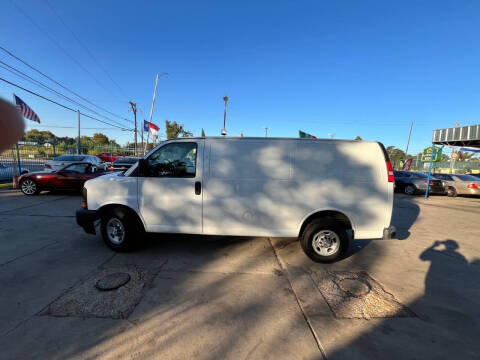 2017 Chevrolet Express 2500