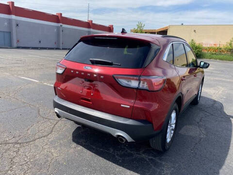 2020 Ford Escape SEL