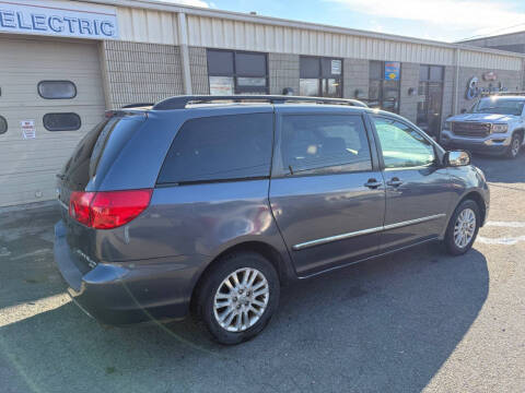 2008 Toyota Sienna XLE Limited