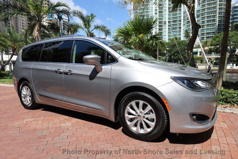 2018 Chrysler Pacifica for sale at Choice Auto Brokers in Fort Lauderdale FL