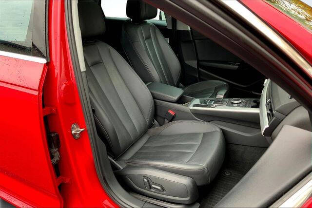 2017 Audi A4 2.0T quattro Premium Plus