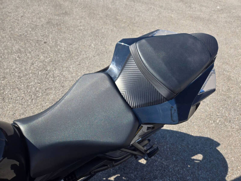 2019 Suzuki GSX-R600L9