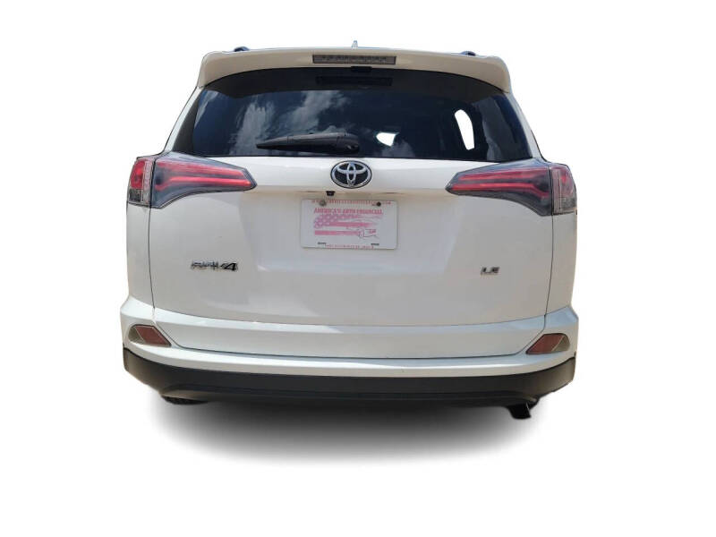 2018 Toyota RAV4 LE