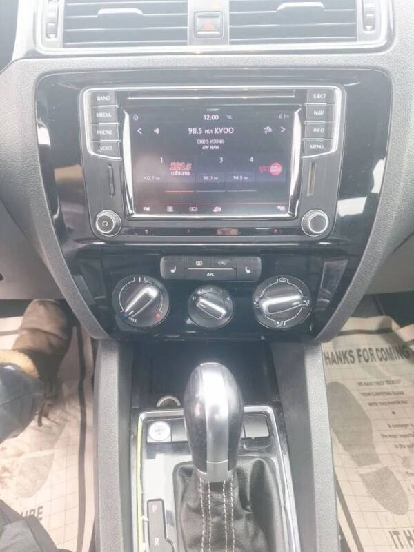 2016 Volkswagen Jetta 1.8T Sport