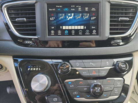 2020 Chrysler Pacifica Touring