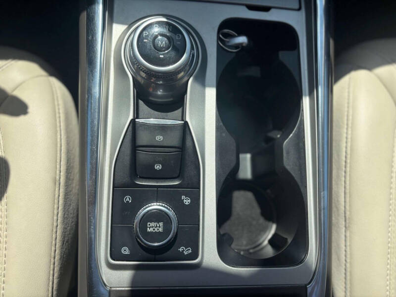 2021 Ford Explorer Platinum