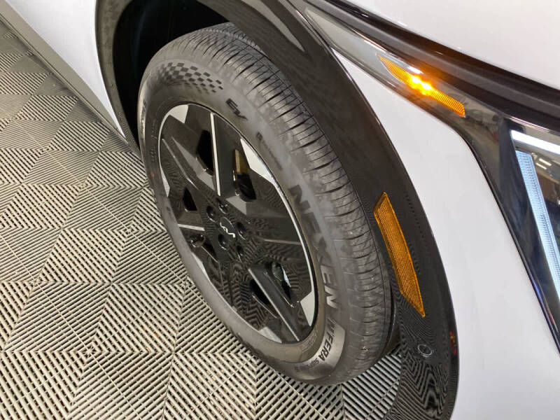 2025 Kia EV6 Wind