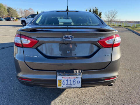 2015 Ford Fusion SE
