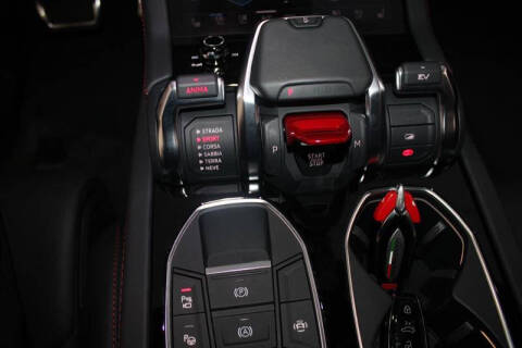 2025 Lamborghini Urus SE