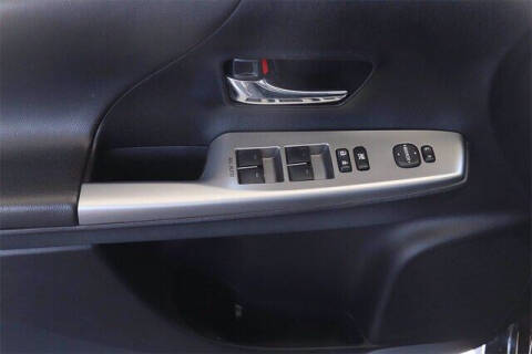 2017 Toyota Prius v Two