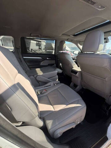 2017 Toyota Highlander XLE