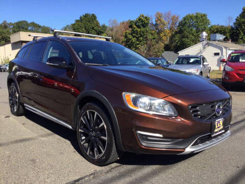 2017 Volvo V60 Cross Country T5 Premier