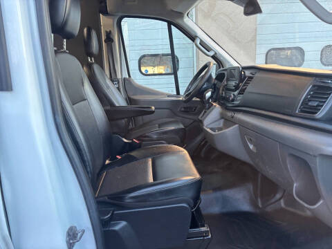 2021 Ford Transit 250