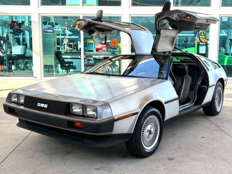 1981 DeLorean DMC-12