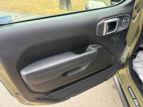 2025 Jeep Gladiator NightHawk