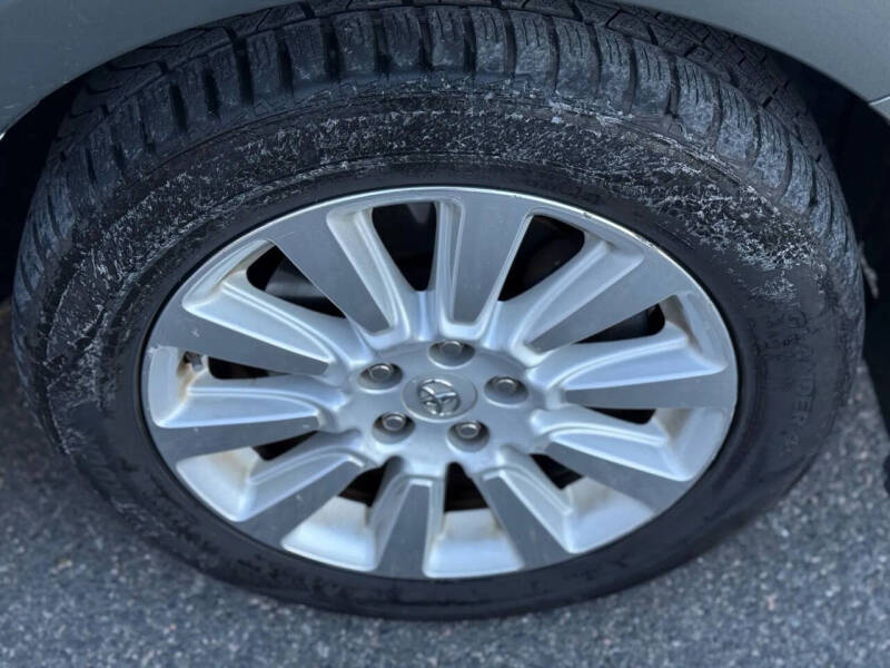 2014 Toyota Sienna LE 7-Passenger