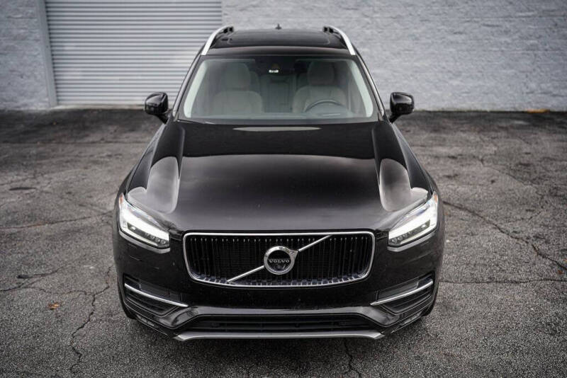 2017 Volvo XC90 T5 Momentum