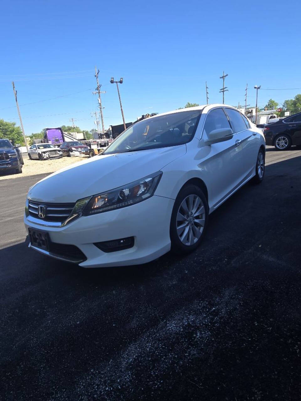 2015 Honda Accord for sale at CASTLE MOTORS in New Castle, IN