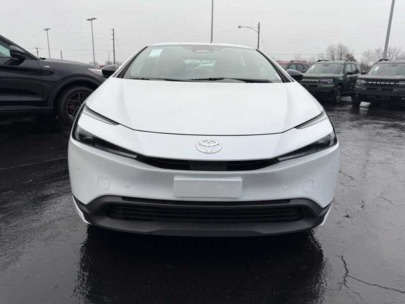 2024 Toyota Prius LE