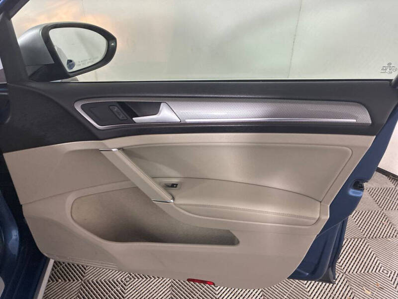 2017 Volkswagen Golf Alltrack