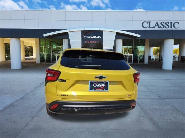 2025 Chevrolet Trax RS