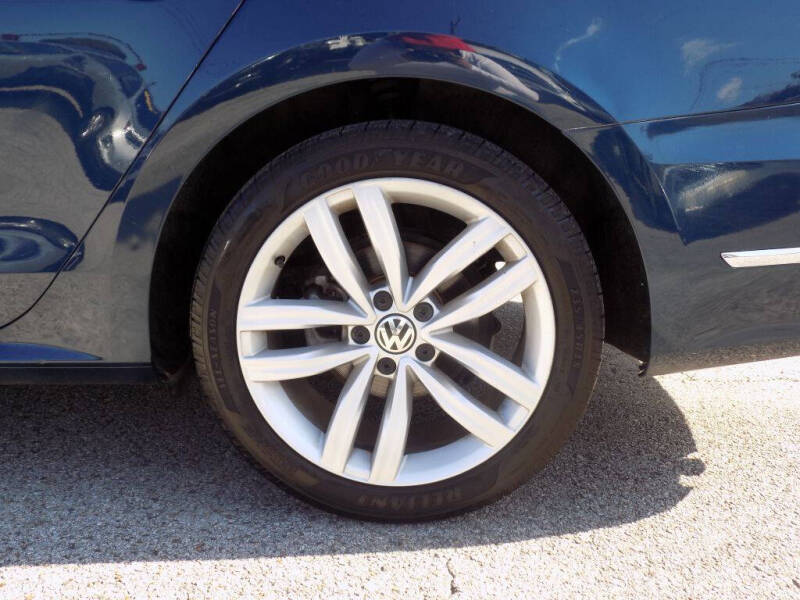 2019 Volkswagen Passat Wolfsburg