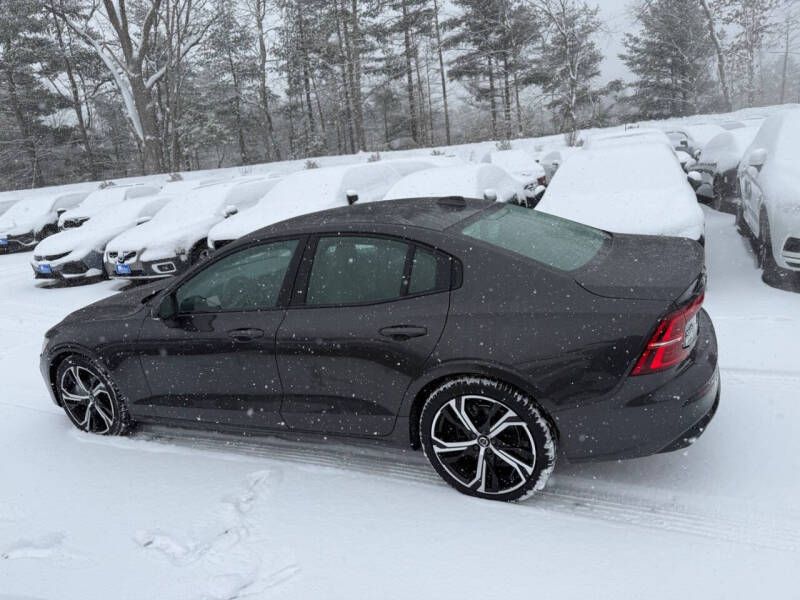 2025 Volvo S60 B5 Core