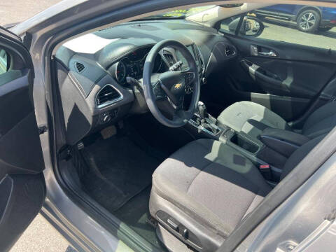 2017 Chevrolet Cruze LT Auto