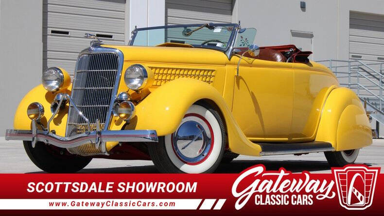 1935 Ford Deluxe