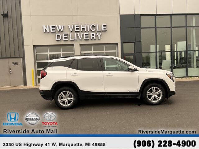 2022 GMC Terrain SLE