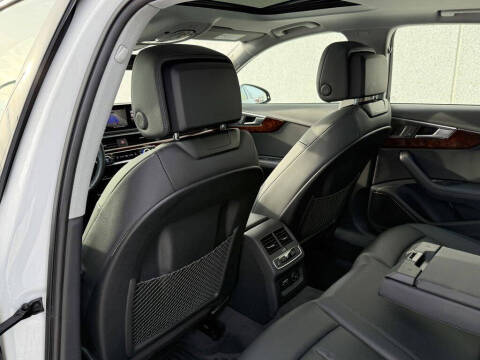 2019 Audi A4 quattro Premium Plus 45 TFSI