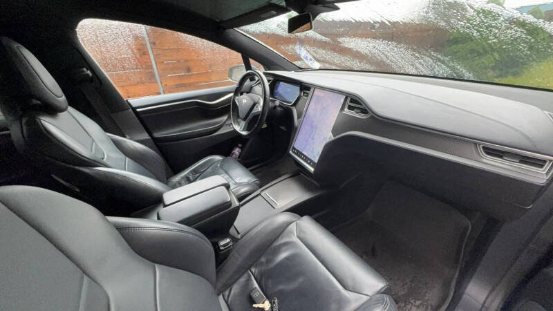 2016 Tesla Model X 75D