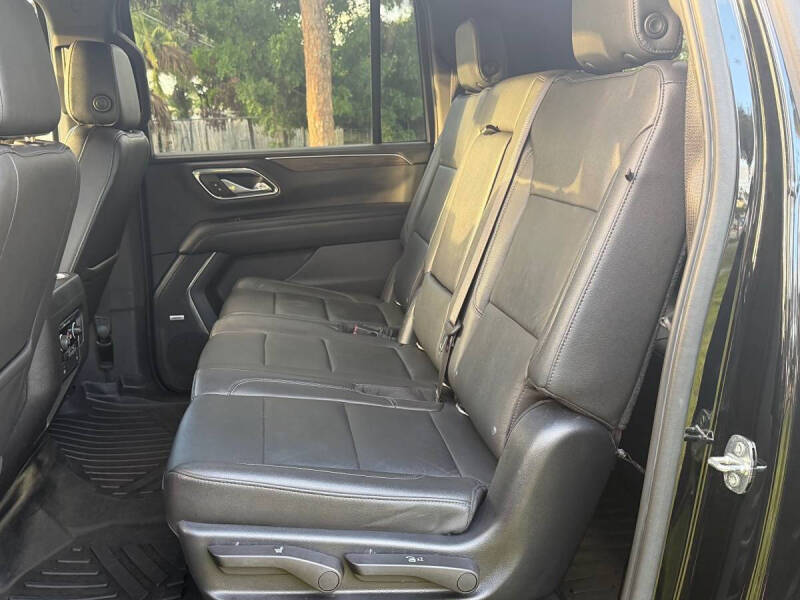 2021 Chevrolet Suburban LT