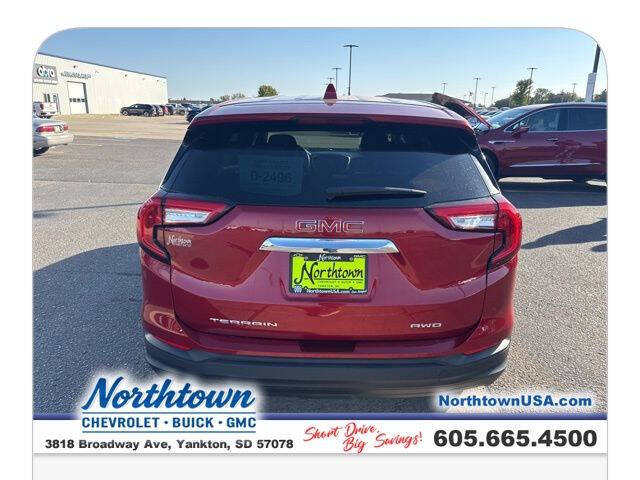 2024 GMC Terrain SLE