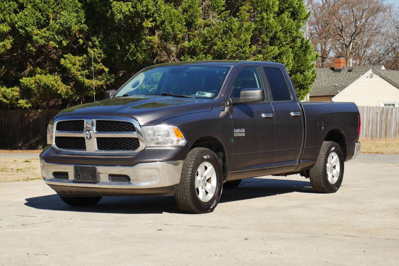 2017 RAM 1500 SLT
