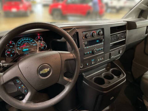 2023 Chevrolet Express 2500