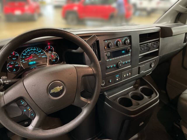 2023 Chevrolet Express 2500