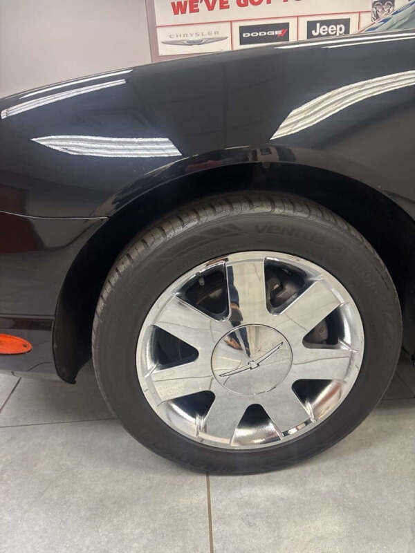 2002 Ford Thunderbird Deluxe