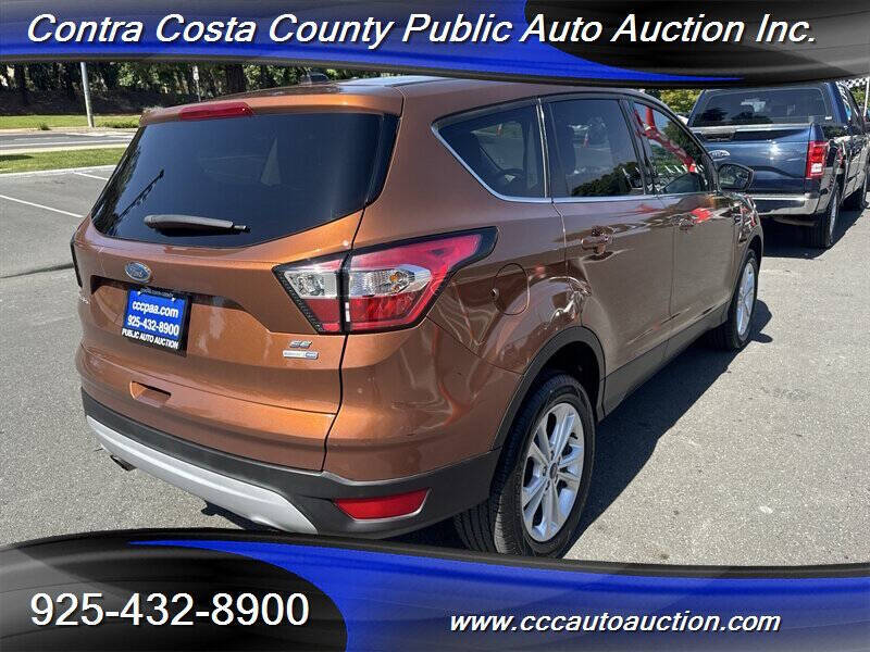 2017 Ford Escape SE