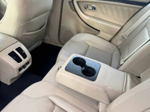 2019 Ford Taurus Limited