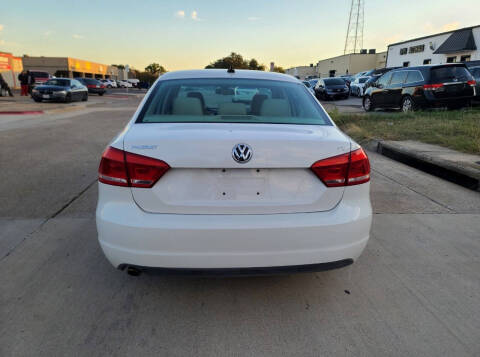 2012 Volkswagen Passat SE