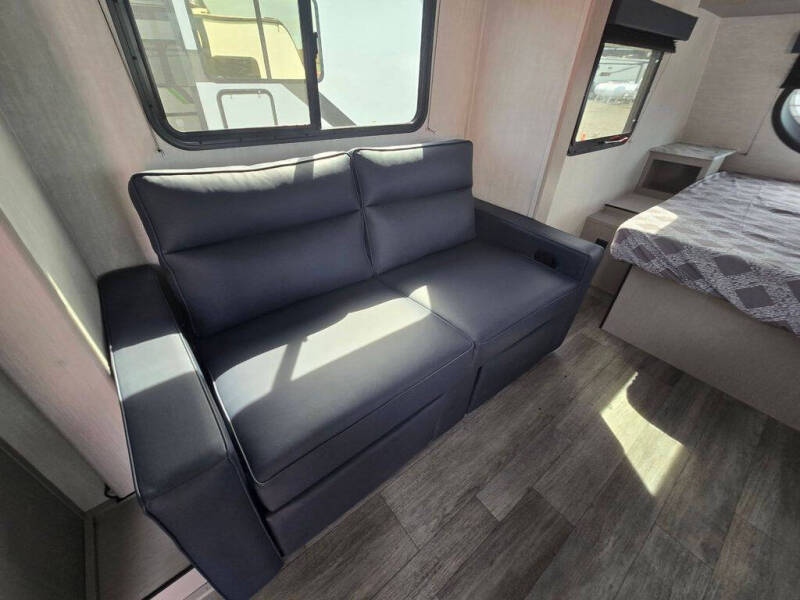 2025 Coachmen RV REMOTE