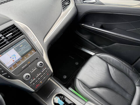 2017 Lincoln MKC Select