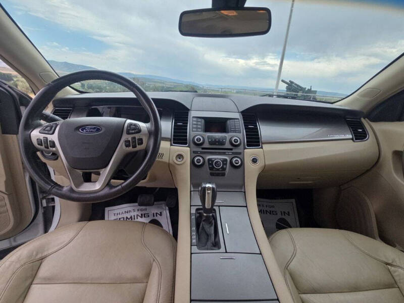 2014 Ford Taurus SEL