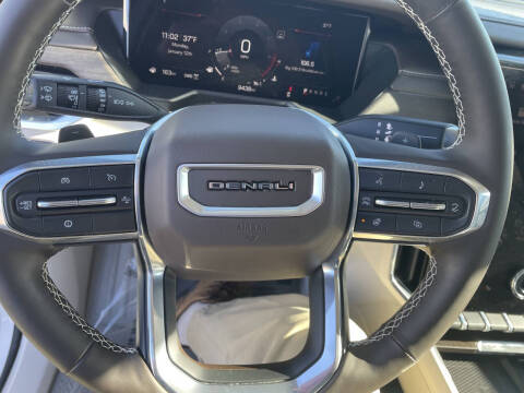 2024 GMC Acadia Denali