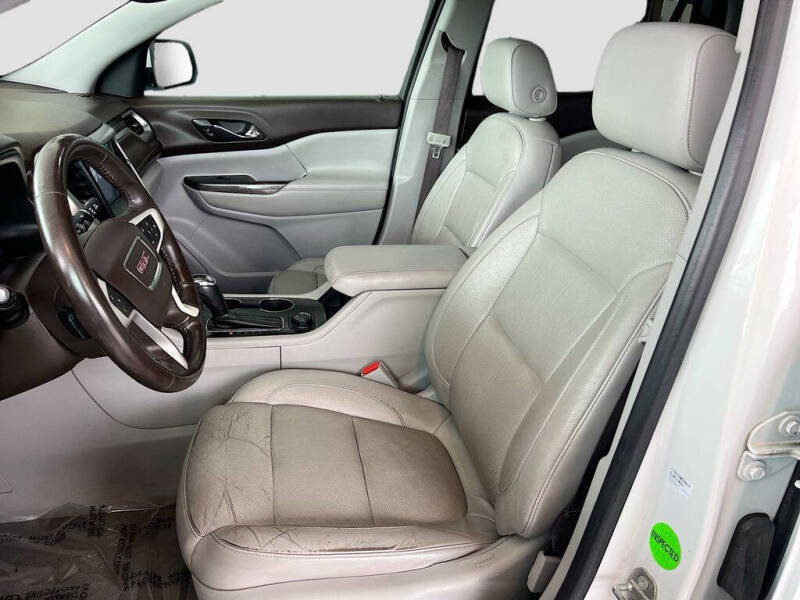 2017 GMC Acadia SLT-1